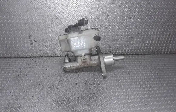 Volkswagen Touran I Master brake cylinder