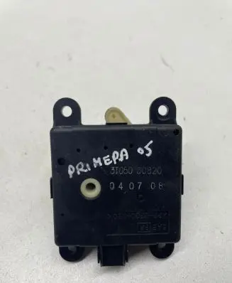 Nissan Primera Air flap motor/actuator 3T05030820 040708