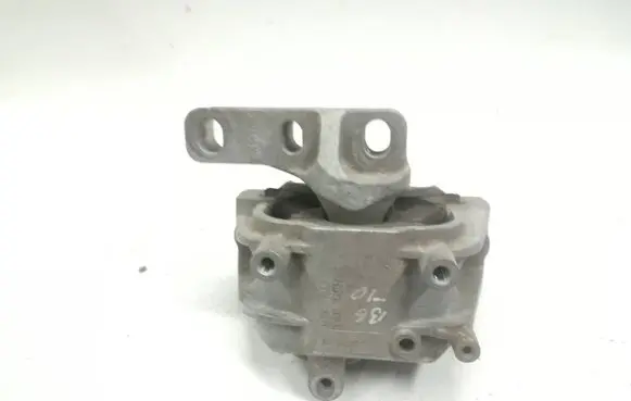 Volkswagen PASSAT B6 Engine mount bracket 1K0199262