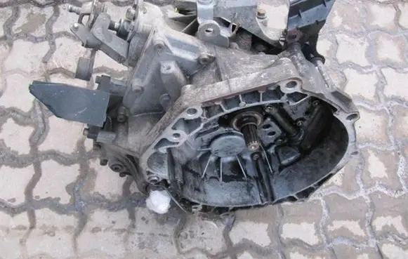 Mini One - Cooper R50 - 53 Manual 6 speed gearbox 7518632