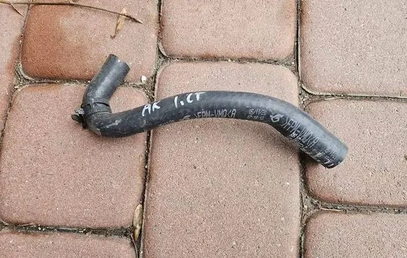 Opel Astra K Engine coolant pipe/hose 55506793