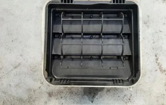KIA Sportage Trunk grilles 