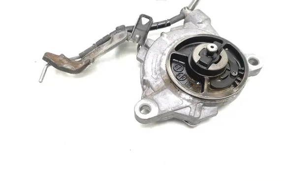 Toyota Yaris Vacuum pump D1NDP12 11021157 0024444
