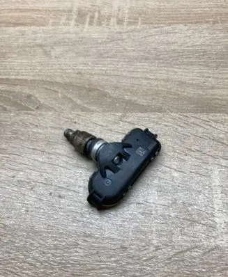Hyundai Sonata Tire pressure sensor 529332S400 225816