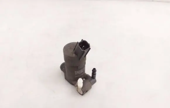 Volvo XC90 Headlight washer pump 1S7117K624FE