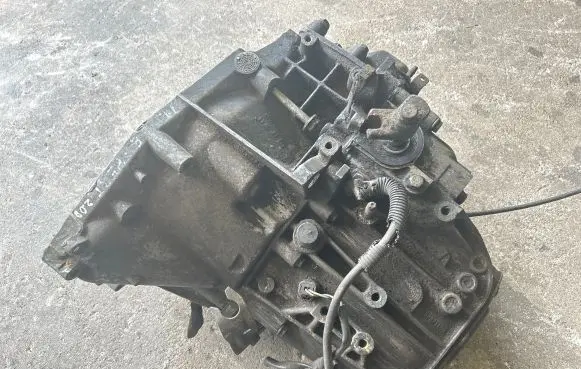 Peugeot Expert Manual 6 speed gearbox 20MB12 0377699