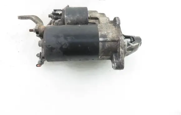 Volkswagen PASSAT B5 Starter motor 0001107068 058911023B