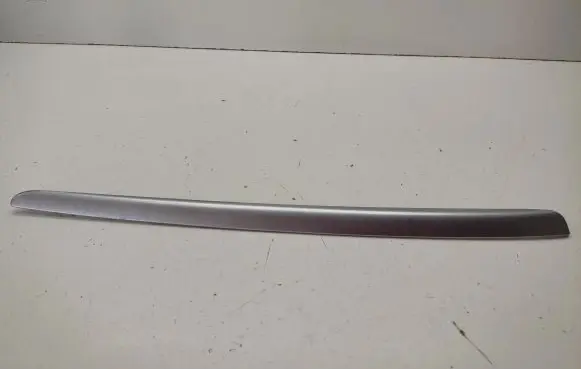 Mercedes-Benz ML W164 Front door trim bar A1647200522
