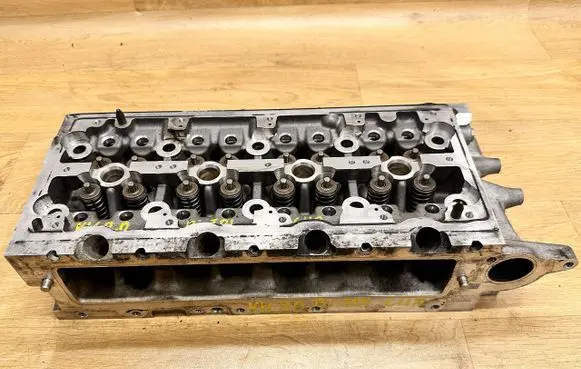 Volkswagen Arteon Engine head 03N103403C 03N103064