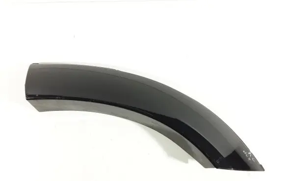 Suzuki XL7 I Rear arch trim 7769052D00
