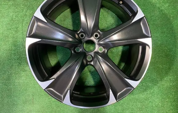 R19 alloy rim
