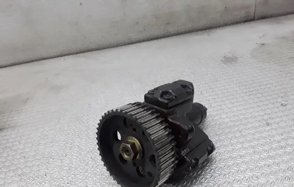 Alfa Romeo 156 Fuel injection high pressure pump 0445010007