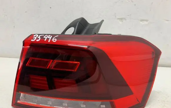 Volkswagen PASSAT B8 Rear/tail lights 3G9945096F