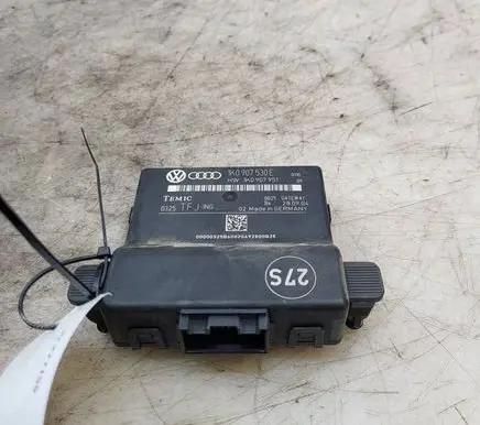 Volkswagen Golf V Gateway control module 1K0907530E 1K0907951