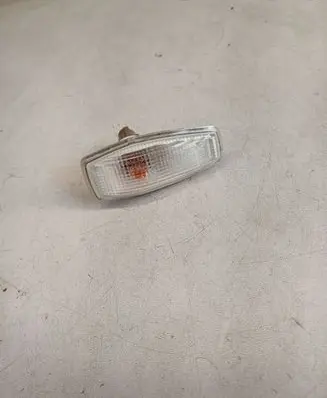 KIA Sorento Front fender indicator light