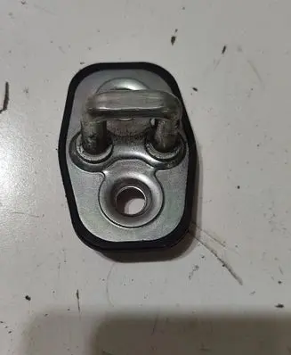 Peugeot 2008 II Front door lock loop/hook striker 