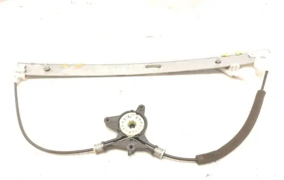 Mazda 5 Front window lifting mechanism without motor