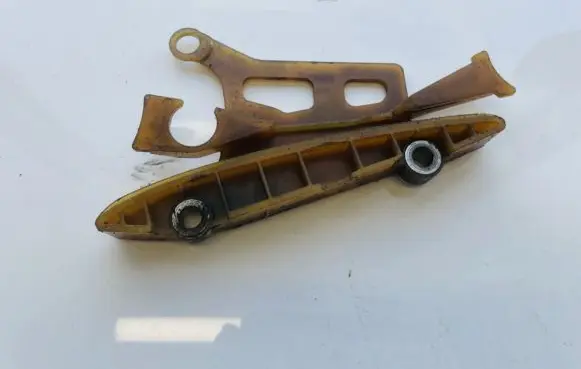 Ford Focus Slide rail for timing chain xs406p250