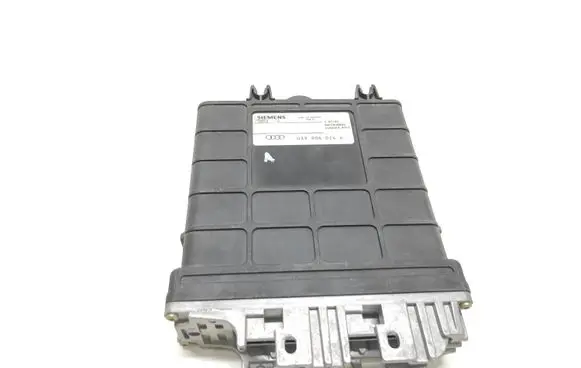 Audi A6 S6 C5 4B Engine control unit/module 039906024D 5WP4174