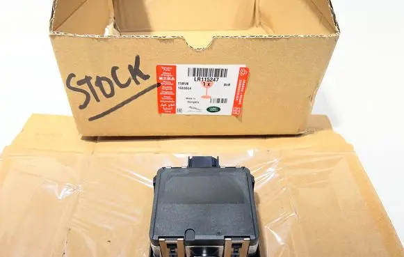 Jaguar XE Distronic sensor radar K8D2-9G768-AJ