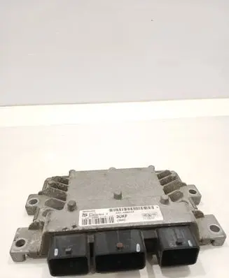Ford Fiesta Engine control unit/module AV2112A650EF S180047013