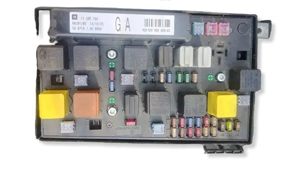 Opel Astra H Fuse box set 13205784 5DK00866843