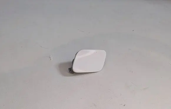 Rear bumper row hook cap/cover
