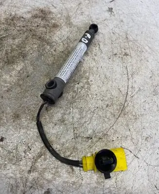Volkswagen Touran III Pedestrian airbag 5ta823823e
