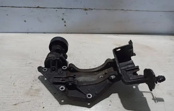 Ford Focus Generator/alternator bracket 9682367380 515491 08621051549F