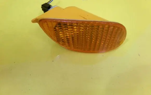 Front indicator light
