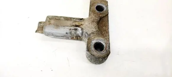 Opel Vectra C Engine mounting bracket