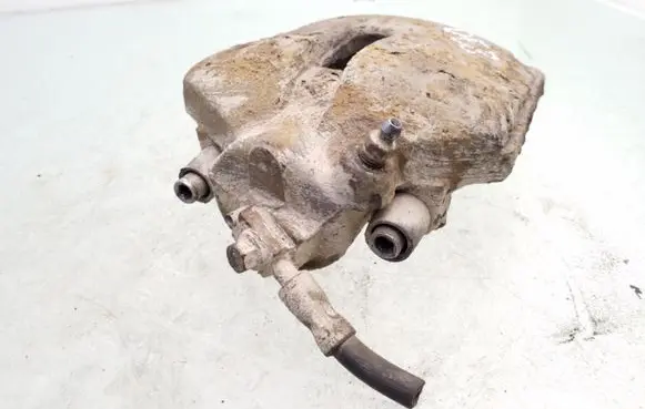 Volkswagen PASSAT B6 Front brake caliper