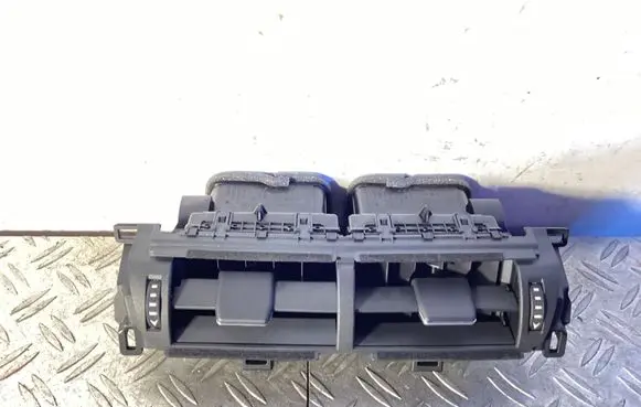 Lexus NX Dash center air vent grill 5567078010