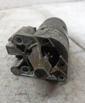Renault Scenic I Starter motor M002148381