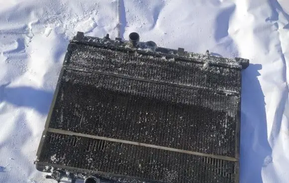 Citroen Xsara Picasso Coolant radiator