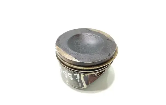Volkswagen Golf V Piston 