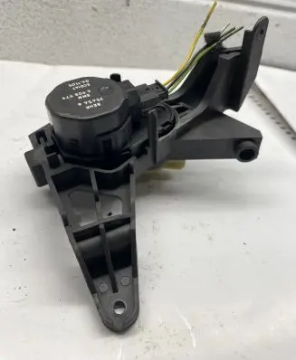 BMW 7 E65 E66 A/C air flow flap actuator/motor 6908979
