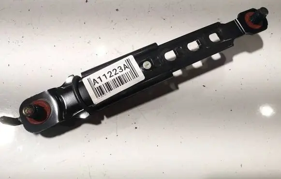 KIA Ceed Seat belt adjustment rail 