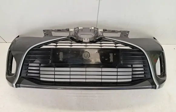 Toyota Yaris Front bumper Z2500
