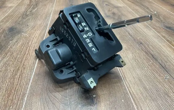 Mercedes-Benz SL R129 Gear shifter/selector 2022670237 A2022670137