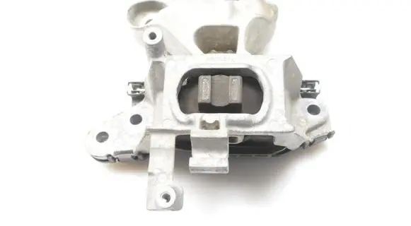 Opel Astra K Gearbox mounting bracket 39004956