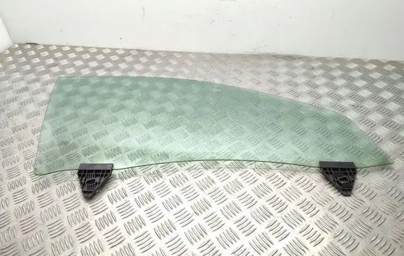 Seat Exeo (3R) Front door window glass four-door