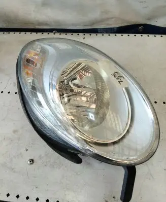 Fiat 500L Headlight/headlamp