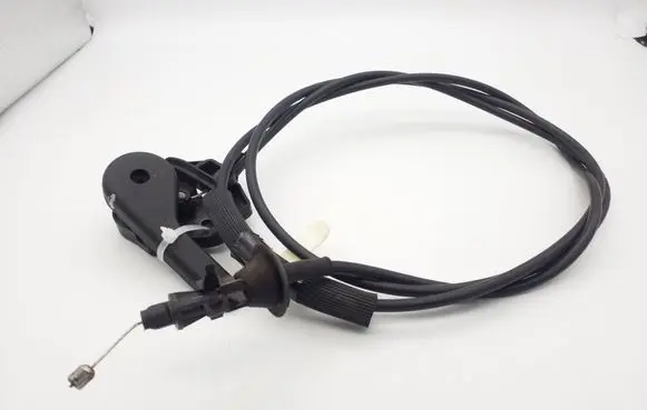 Engine bonnet (hood) release handle