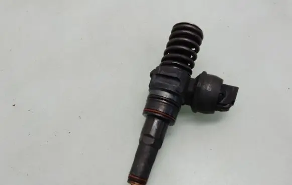 Ford Galaxy Fuel injector 038130073AK