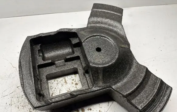 Volvo XC70 Spare wheel mounting bracket 31317346