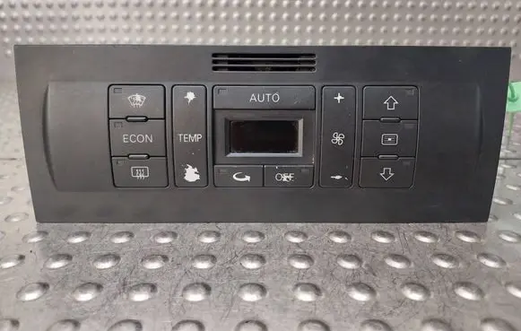 Audi A3 S3 8L Climate control unit 8L0820043H