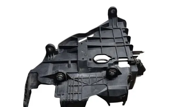 Volkswagen Touareg I Headlight/headlamp mounting bracket 7L6941614C