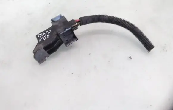Volvo V50 Glow plug pre-heat relay 51252003