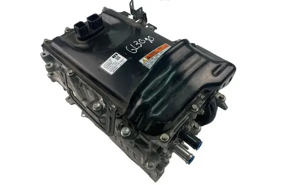 Toyota Yaris XP210 Voltage converter inverter G9200K0011